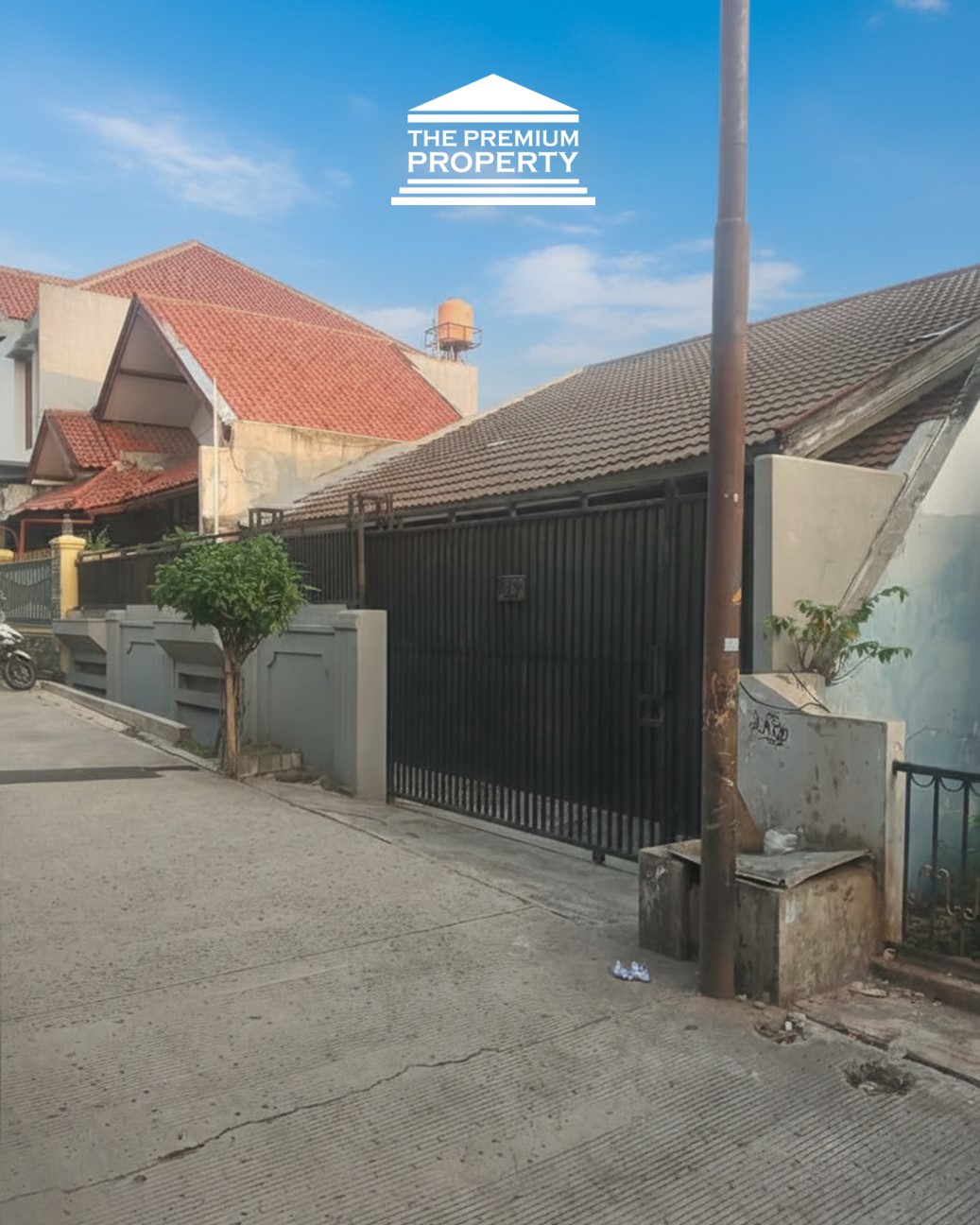 Rumah Dijual di Mampang Prapatan, Luas 250 m2, Rumah Lama