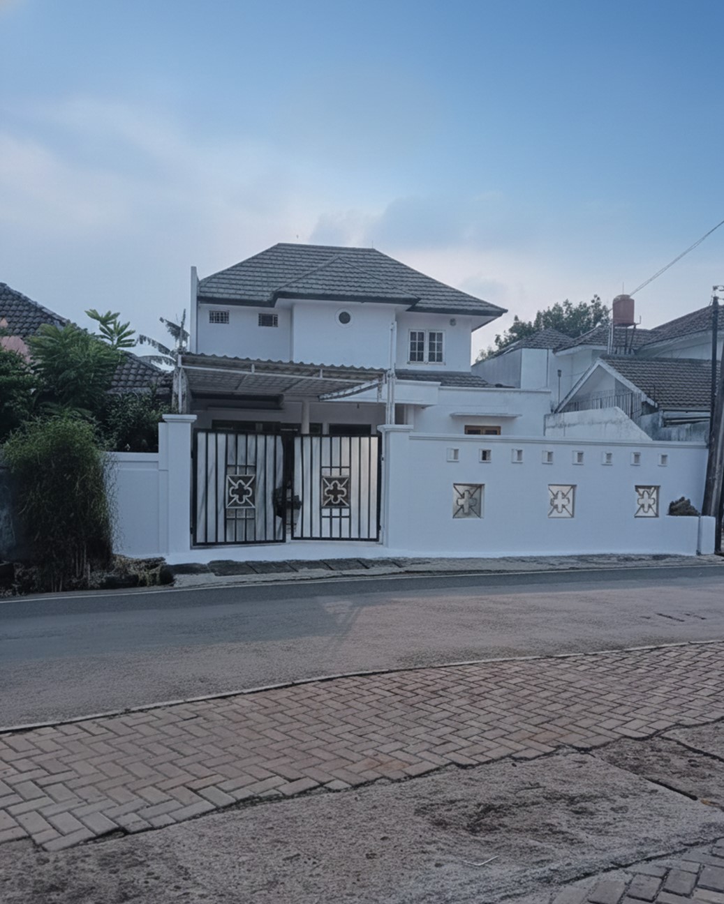 (pepaya raya 37A) Jual Rumah di Jagakarsa, 2 Lantai, Jalan Lebar, Sangat dekat dengan Minimarket