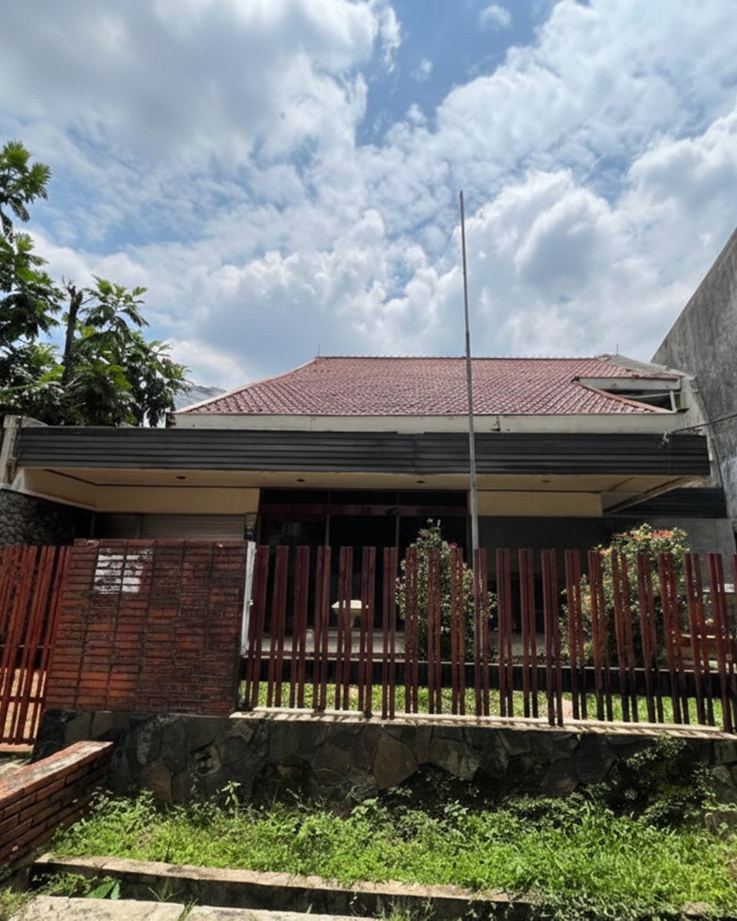 Dijual Rumah di Kebayoran Baru, Dekat MRT Asean, Blok M, Lokasi Tenang, Jalan Lebar