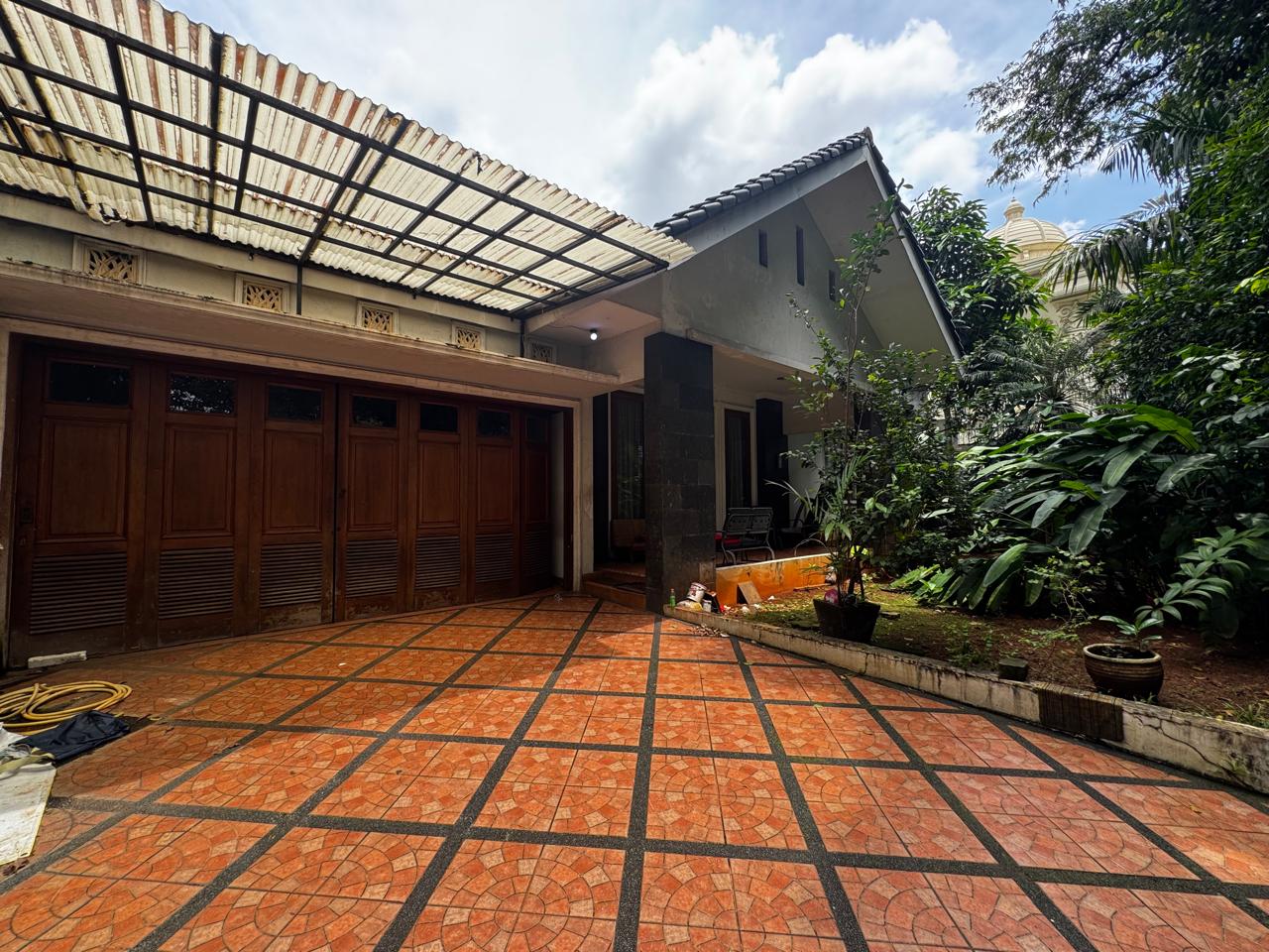 Rumah Dijual di Kebayoran Baru, 4 KT
