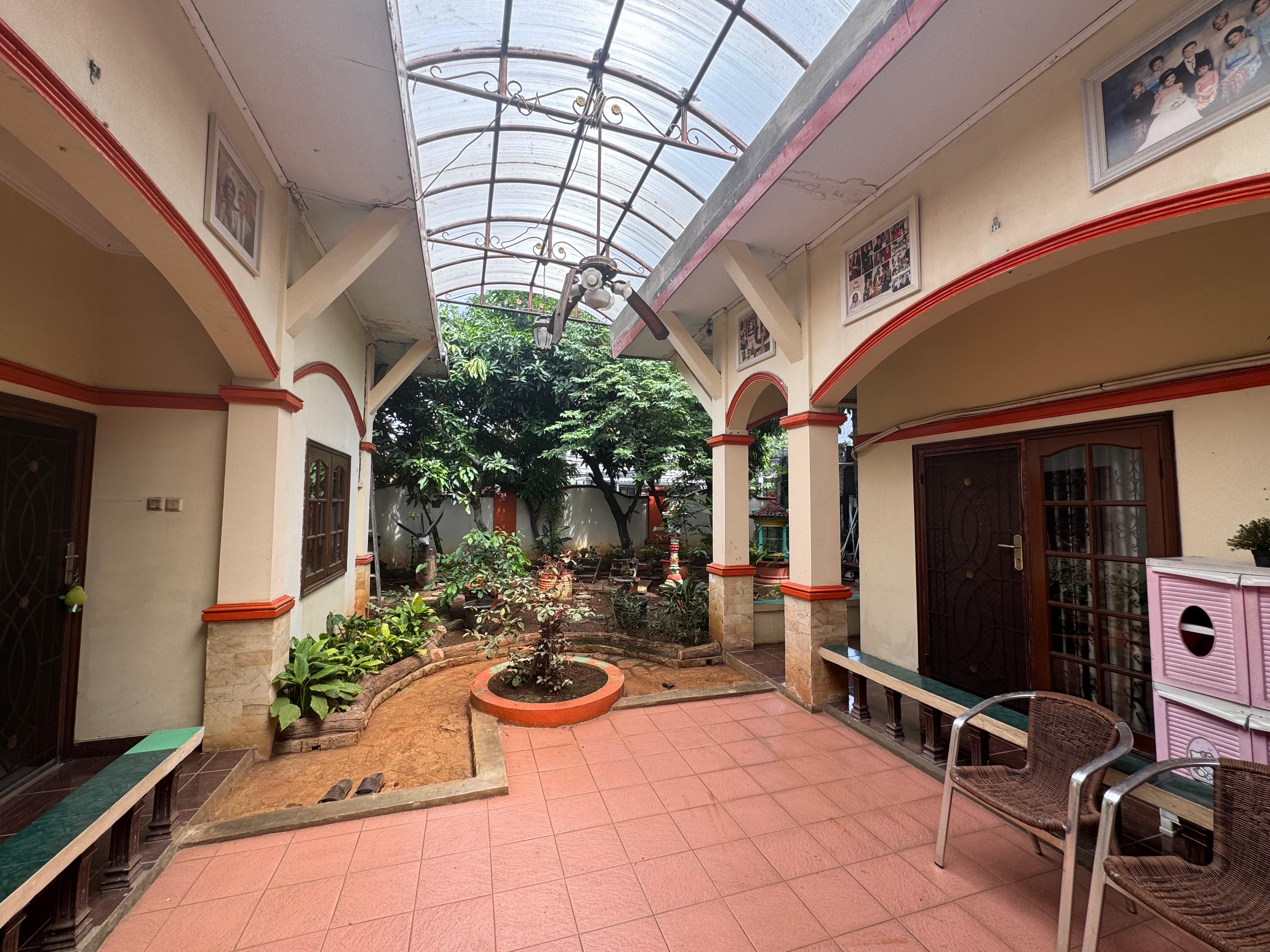 Rumah Lama di Pasar Minggu, Luas Tanah 597 m2