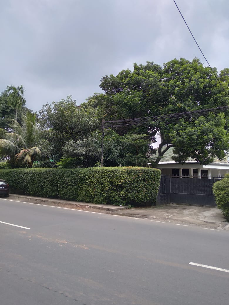 Rumah di Lebak Bulus, 2 Lantai