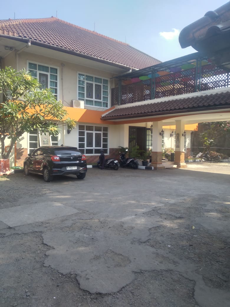 Dijual Rumah Kost, Guesthouse di Pejaten, Pasar Minggu, 2 Lantai