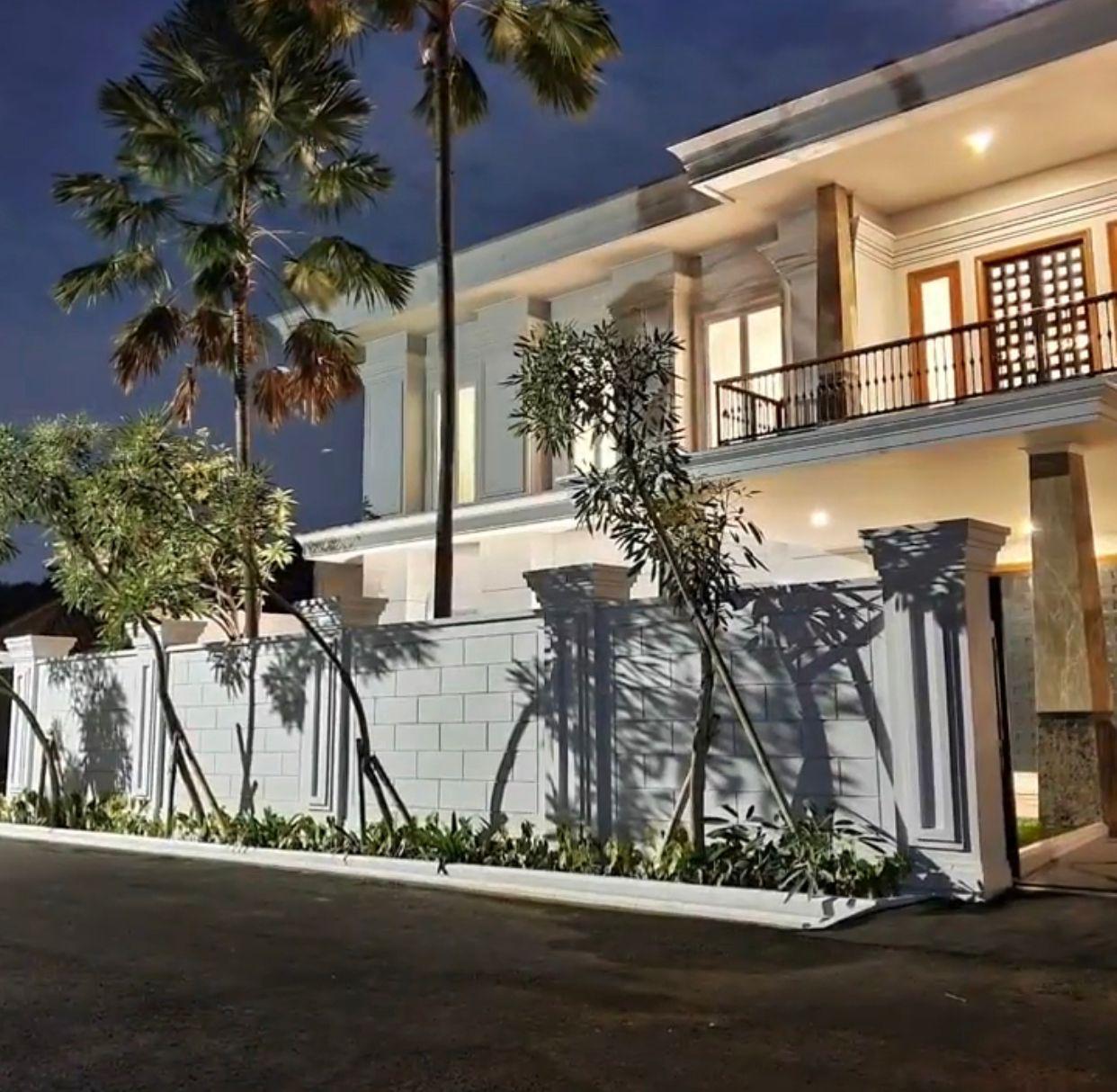 Dijual Rumah di Pasar Minggu, Fully Furnished, Dekat ke Tol TB Simatupang, Kemang Area