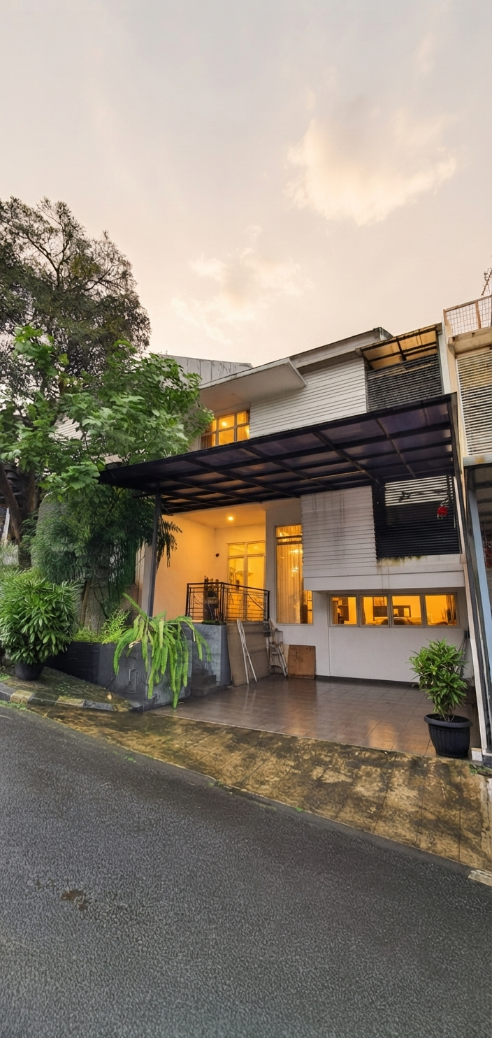 Rumah Dalam Cluster Jalan Deplu Raya,Tenang Dan Asri, Semi Furnish, Ada Club House Dan Pool 