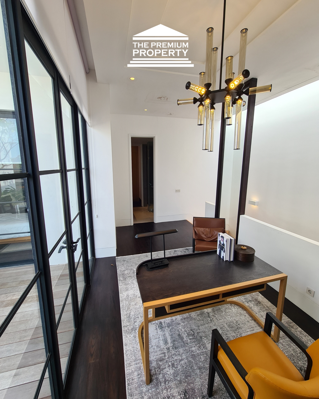 Rumah Mewah 3 Lantai + Rooftop - Dekat PIM. Dalam Komplek Eksklusif