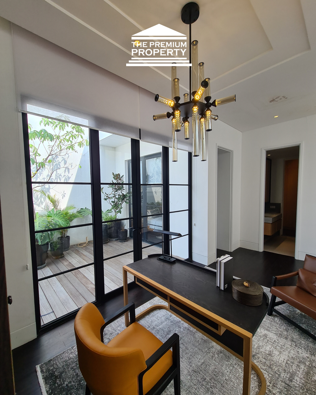 Rumah Mewah 3 Lantai + Rooftop - Dekat PIM. Dalam Komplek Eksklusif