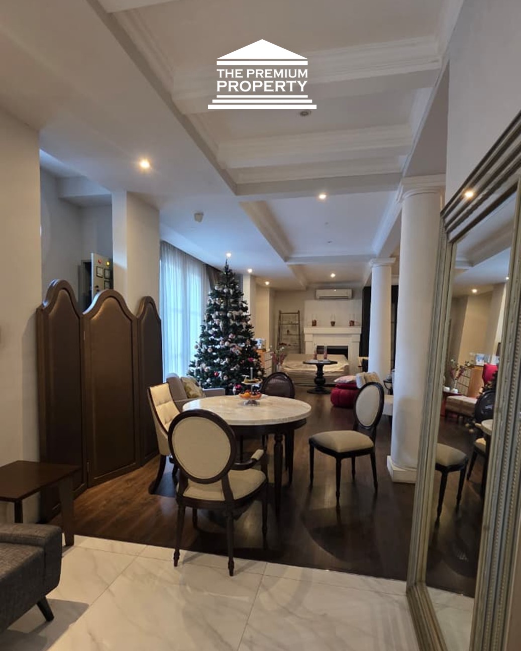 Rumah Sewa Panglima Polim Jakarta Selatan: Parkir 6 Mobil, Jalan 2 Mobil