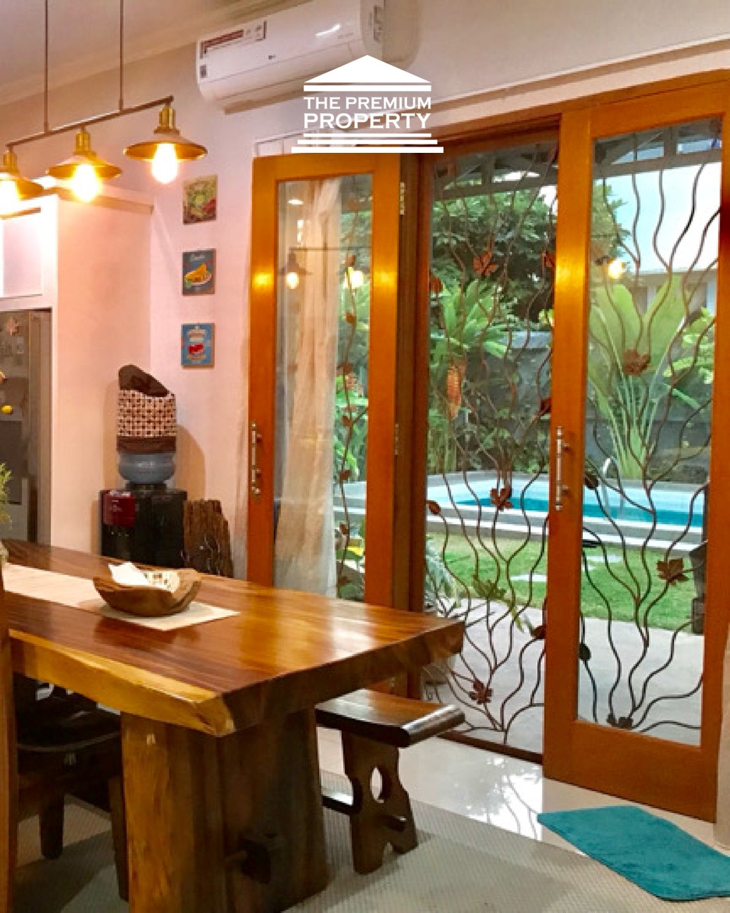 Rumah Tropical Modern di Lebak Bulus Ada Kolam Renang – LT 440m2, Dekat MRT