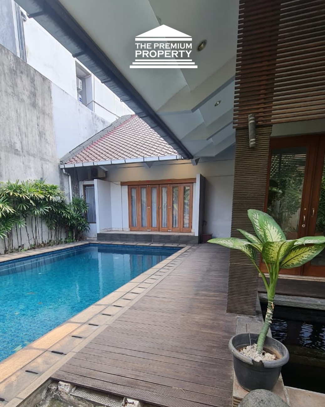 Rumah Mewah Karya Hadiprana di Cilandak – LT 840m2, Private Pool & Basement