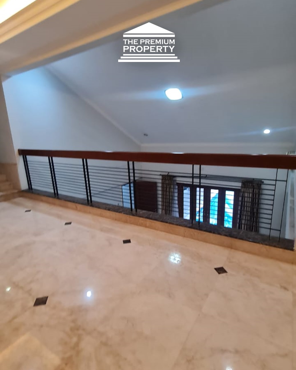Rumah Mewah Karya Hadiprana di Cilandak – LT 840m2, Private Pool & Basement