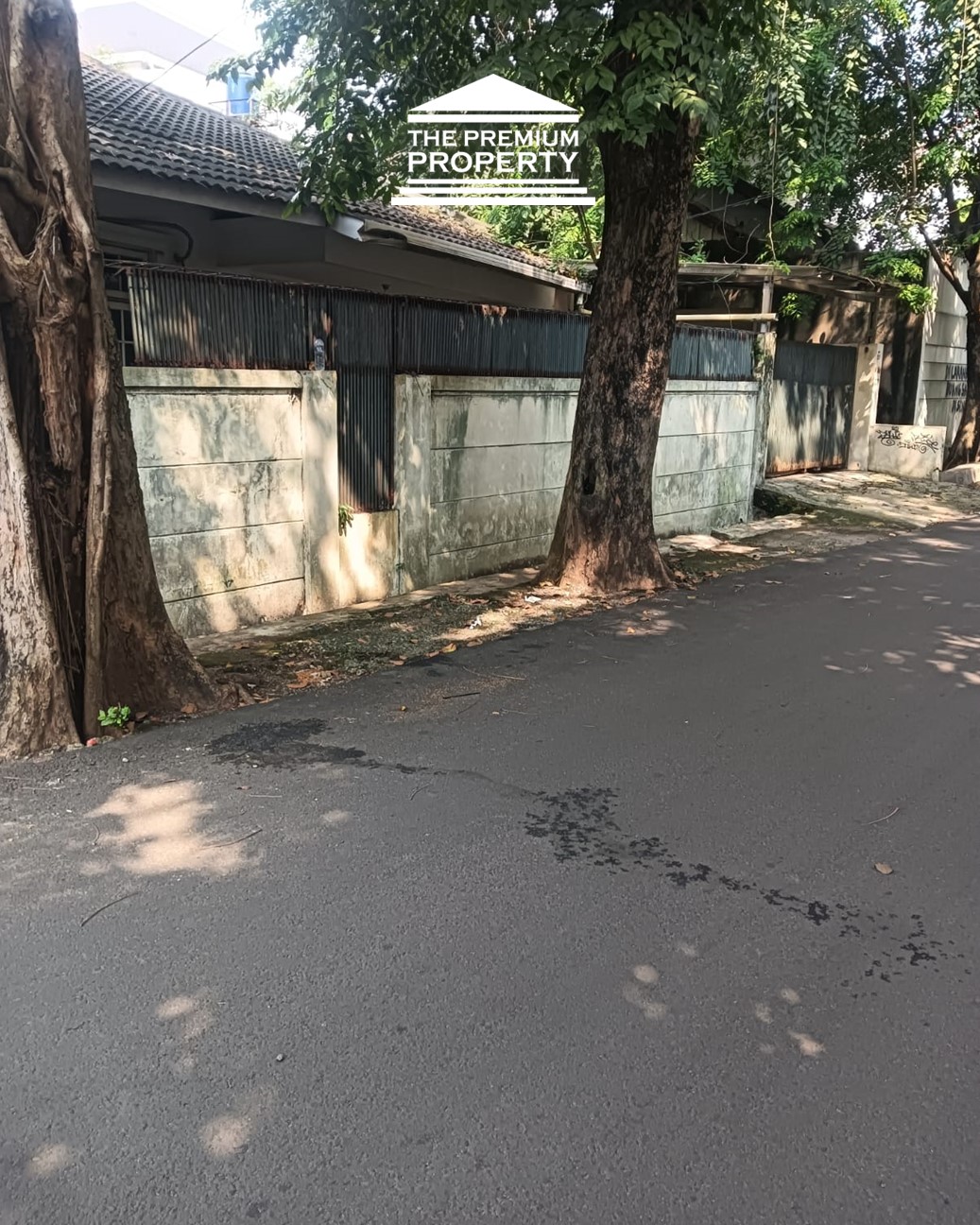 Hitung Tanah! Rumah Tua Strategis di Cipete – Luas 331m2, Lokasi Premium Jakarta Selatan