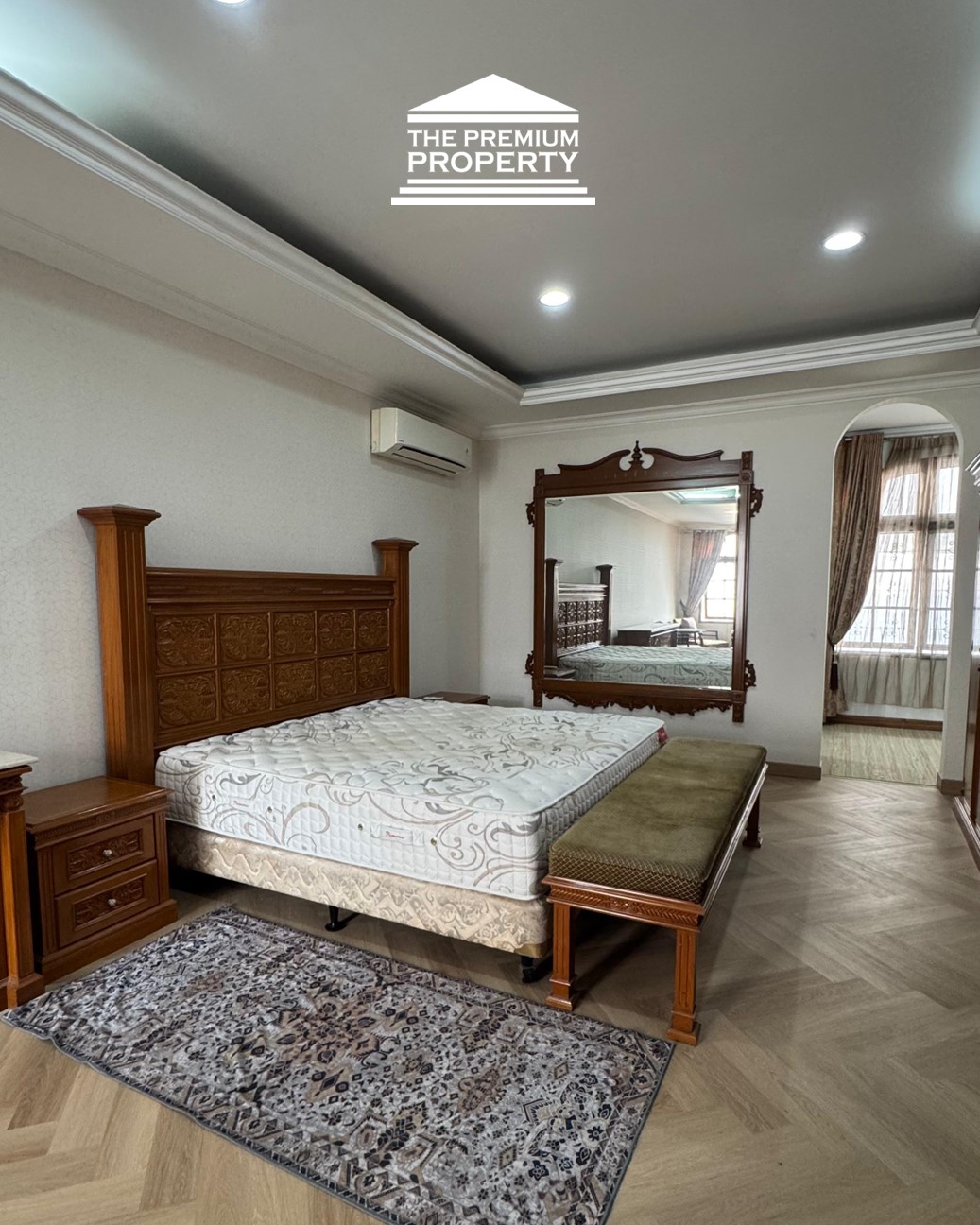 Rumah Disewa Menteng Jakarta Pusat, 4 Kamar, Kolam Renang, Garasi 5 Mobil