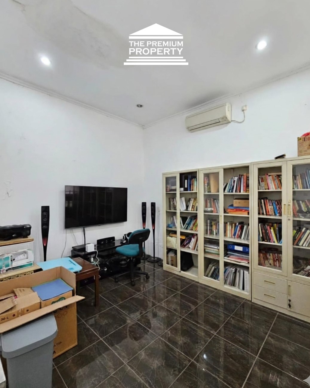 Dijual Rumah Kebayoran Baru Area Wijaya, 3 Lantai SHM Lokasi Premium