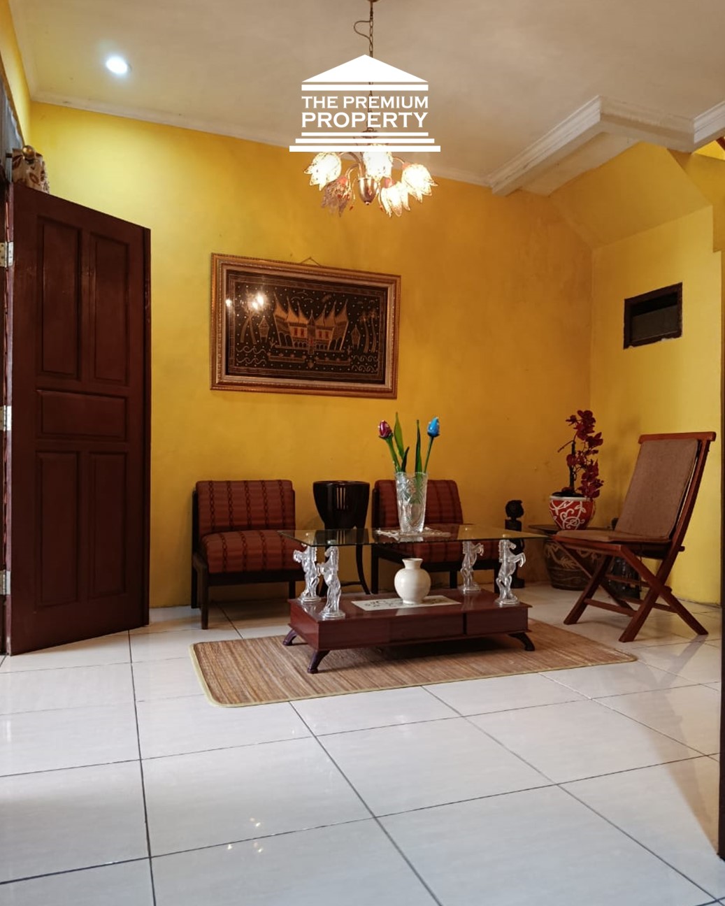Dijual Rumah 2 Lantai di Mampang Prapatan, Jalan Lebar 2 Mobil, Luas Tanah 190 m2, 7 Kamar Tidur