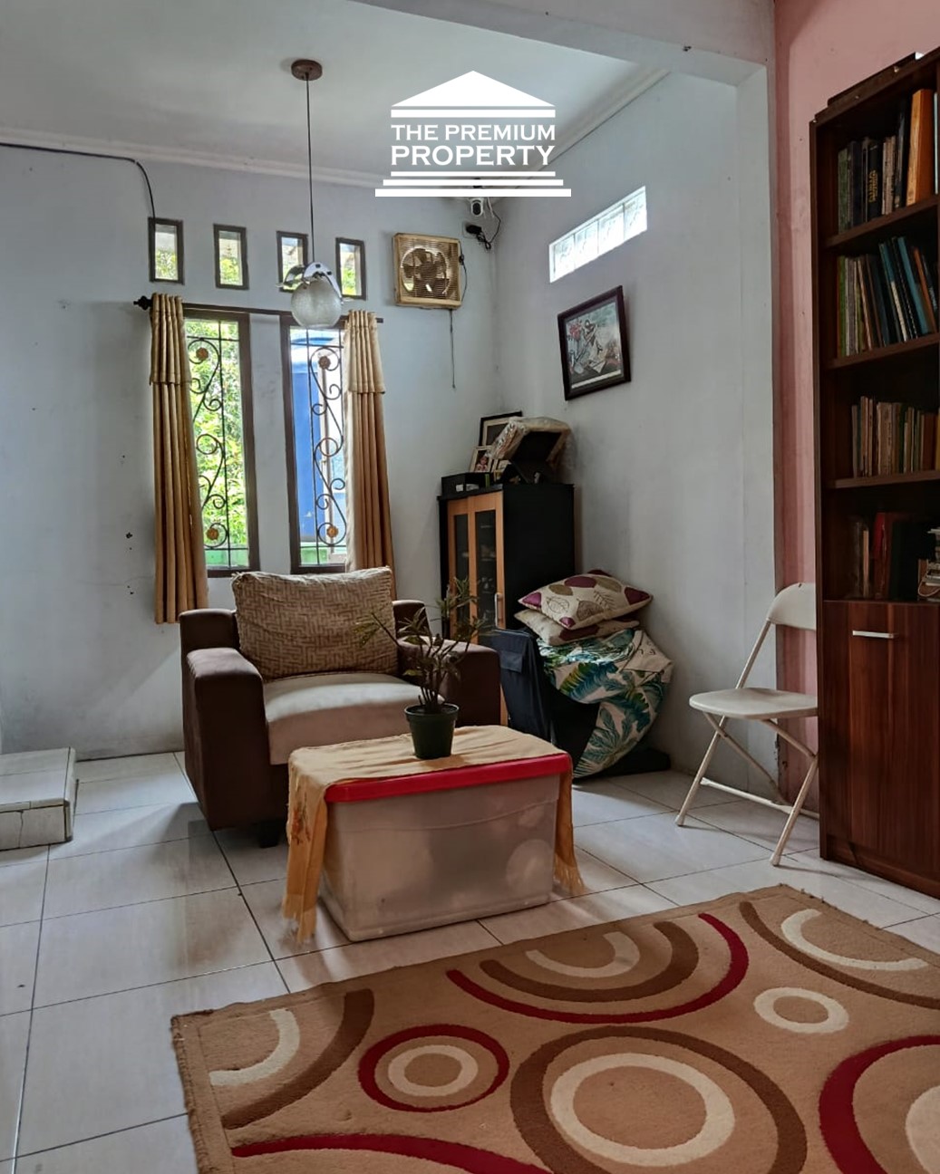 Dijual Rumah 2 Lantai di Mampang Prapatan, Jalan Lebar 2 Mobil, Luas Tanah 190 m2, 7 Kamar Tidur