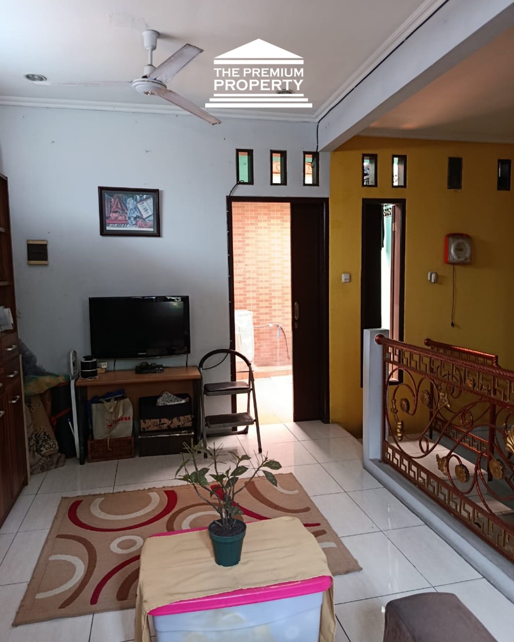 Dijual Rumah 2 Lantai di Mampang Prapatan, Jalan Lebar 2 Mobil, Luas Tanah 190 m2, 7 Kamar Tidur