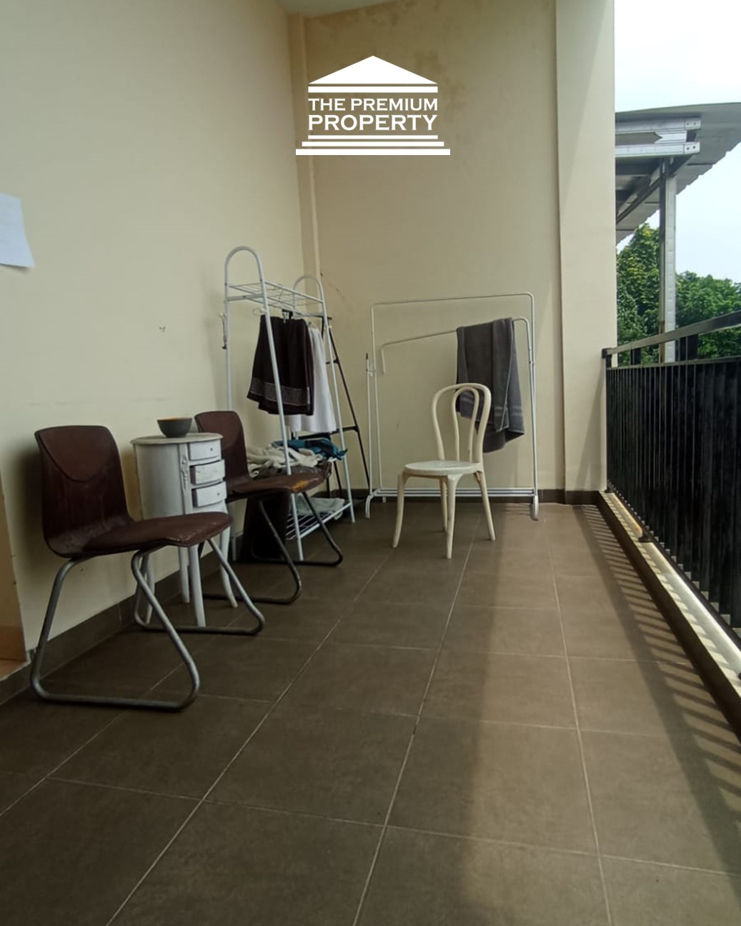 Jual Rumah Kost 2 Lantai 14 Kamar Tidur di Rawa Belong, Kamar Mandi di Dalam. Ada Roof Top