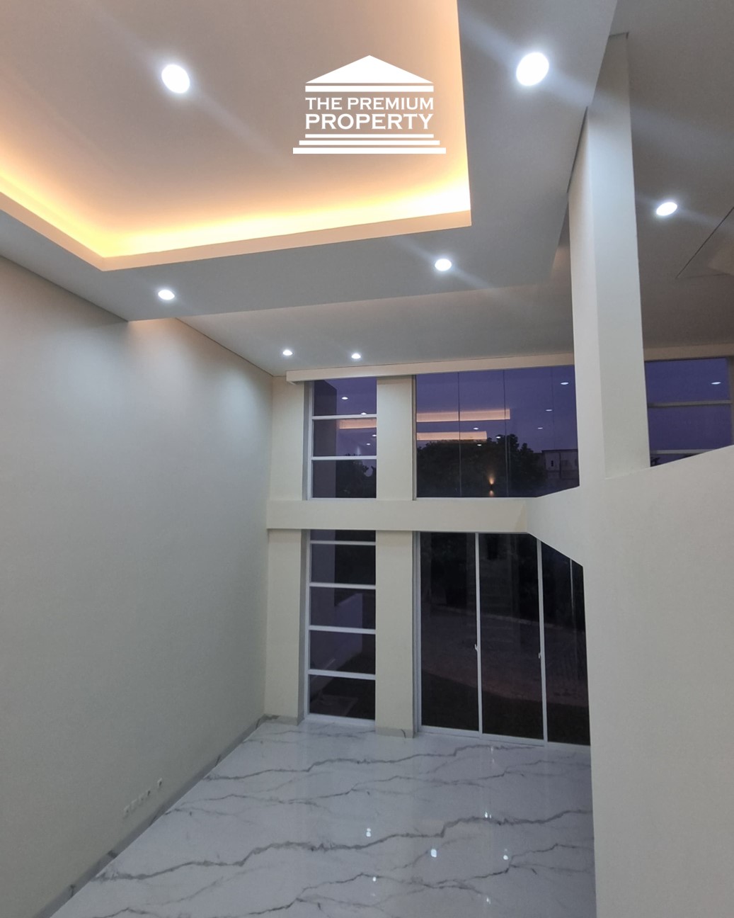 Rumah Baru Dijual di Pasar Minggu, 2,5 Lantai, Ada Rooftop dan Mezzanine. 4+1 Kamar Tidur