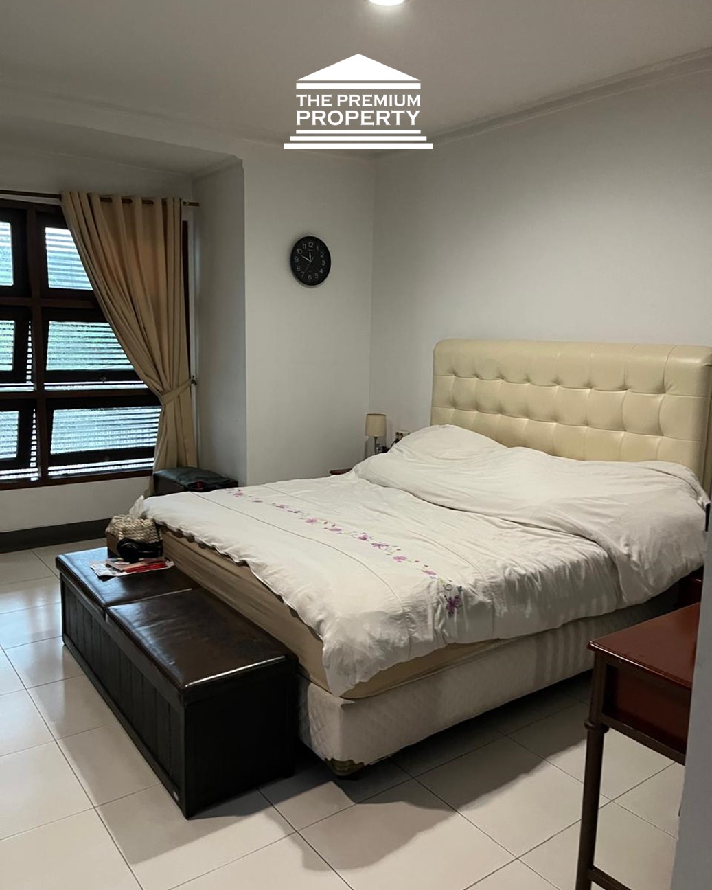 Rumah Furnished 2 Lantai, 3 Kamar Tidur, Rumah Dijual di Pondok Indah