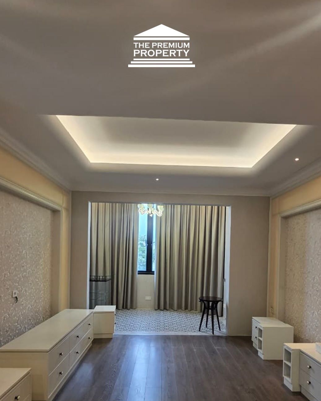 Langka! Rumah Mewah Semi Furnished Dekat Scbd & Gunawarman. Jalan Lebar!