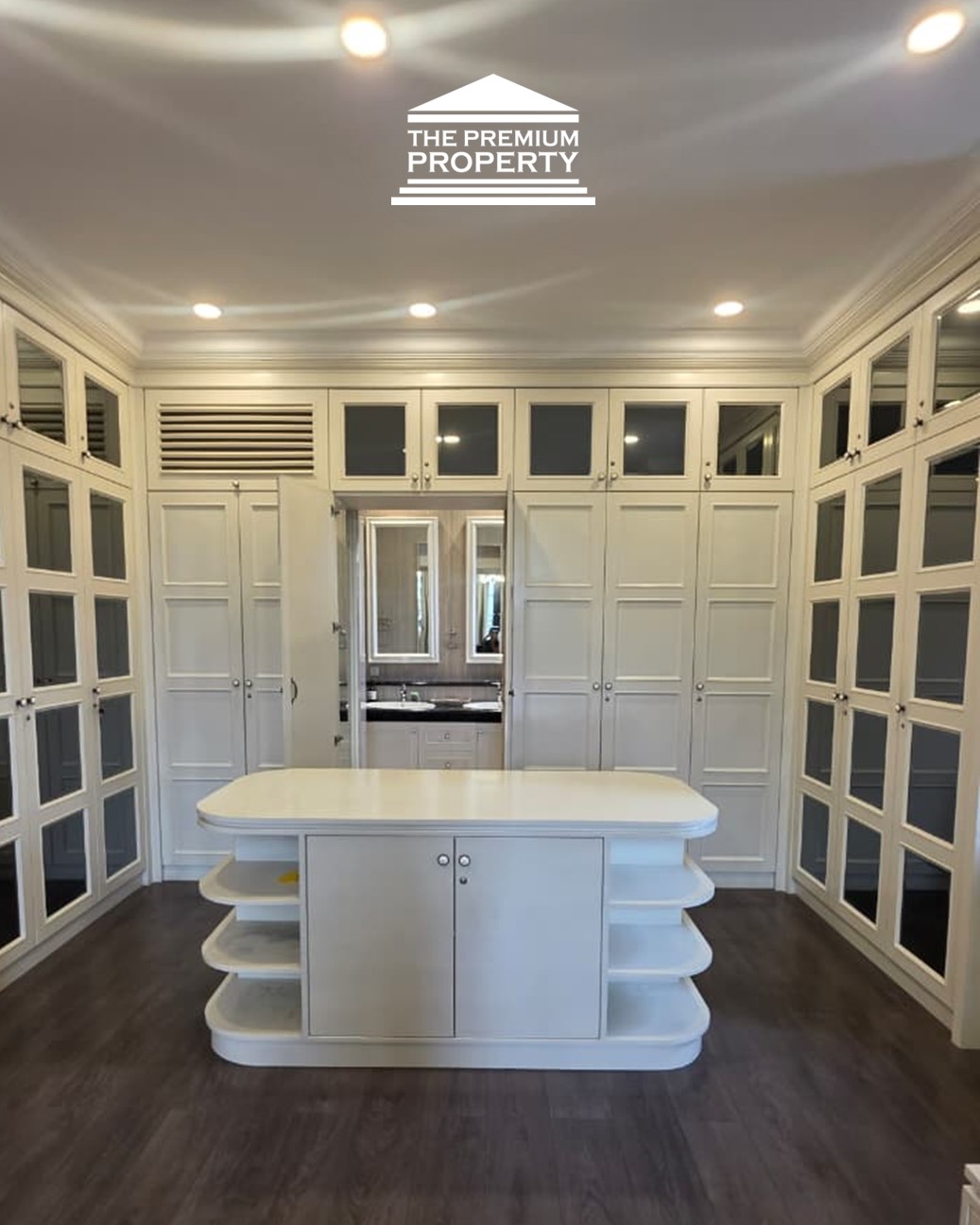 Langka! Rumah Mewah Semi Furnished Dekat Scbd & Gunawarman. Jalan Lebar!