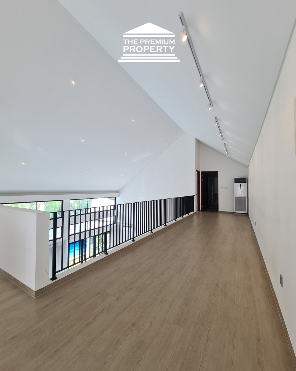 Siap Huni! Rumah 2 Lantai area Selong, Jalan Lebar, Tenang