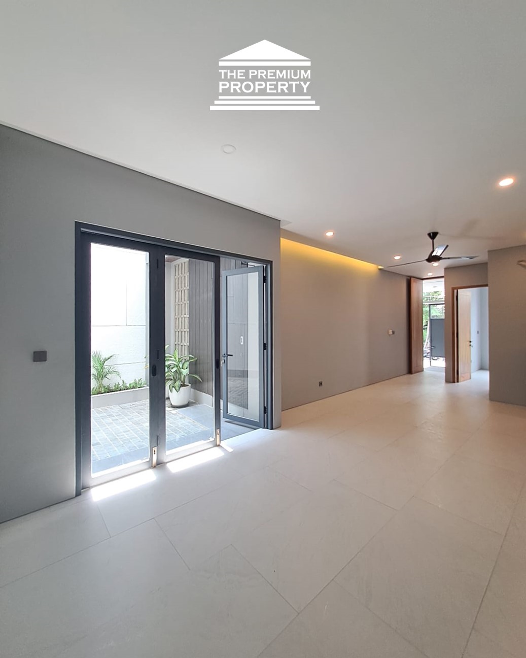 Dijual Rumah Baru 3 Lantai di Pondok Indah – Ada Kamar Tidur di Lantai 1