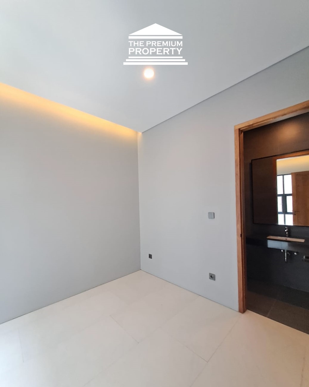 Dijual Rumah Baru 3 Lantai di Pondok Indah – Ada Kamar Tidur di Lantai 1