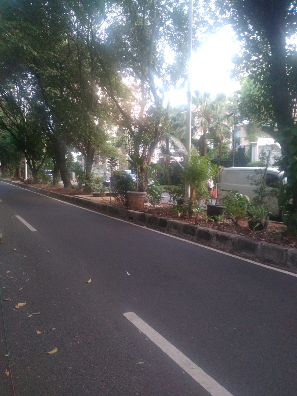 Dijual Rumah Lama 2 Lantai di Pondok Indah – Hitung Tanah, Cocok untuk Hunian atau Investasi