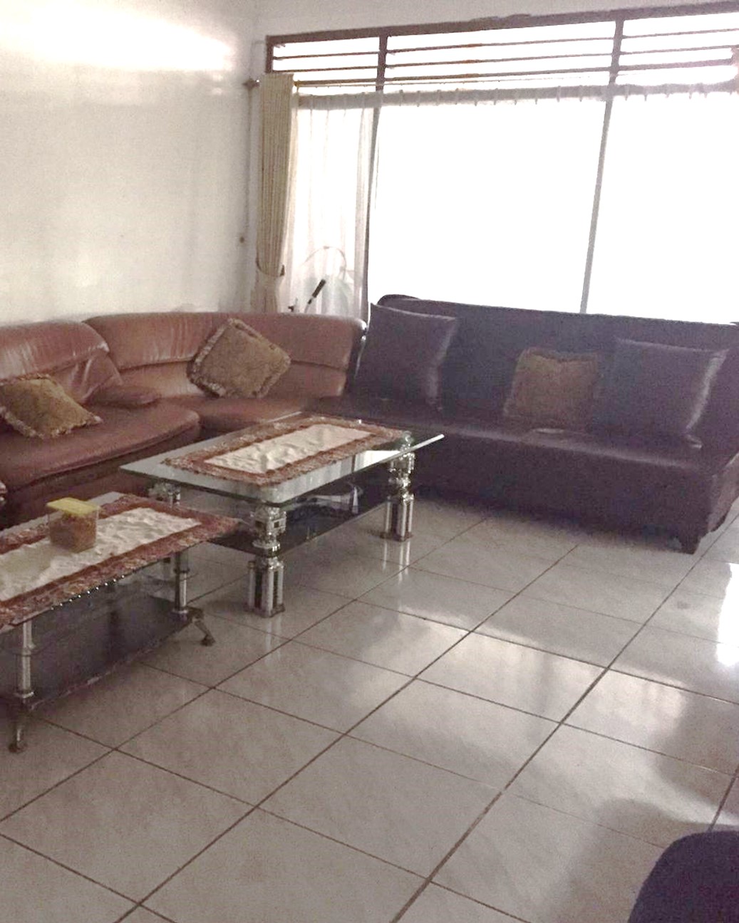 Dijual Rumah Lama 2 Lantai di Kebayoran Baru, Dekat Bulungan