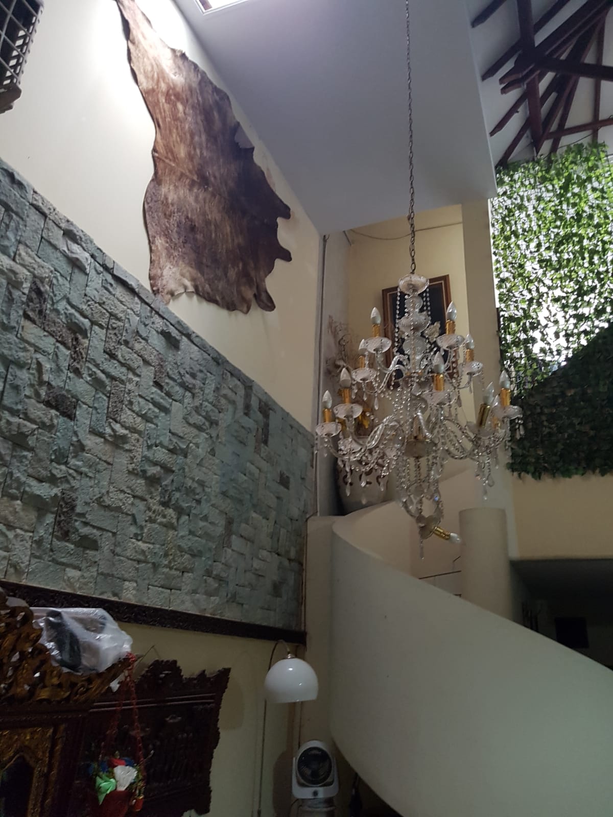 Dijual Rumah Depan Taman Dekat ke Area Senayan, Permata Hijau
