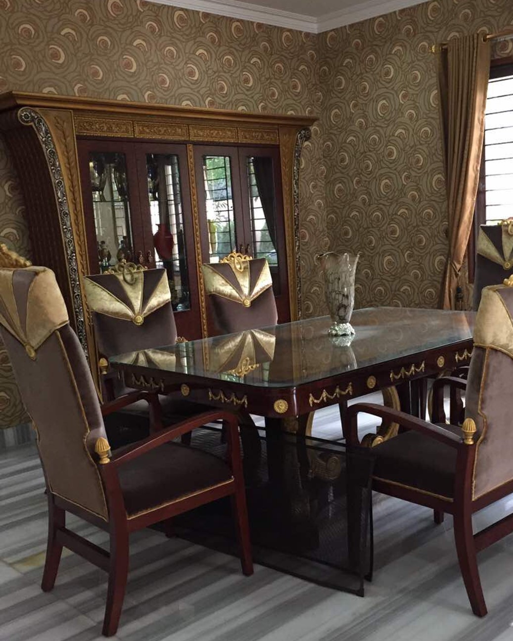 Dijual Rumah Dalam Komplek Townhouse, Seberang Citos, Akses Tol JORR, Semi Furnished!