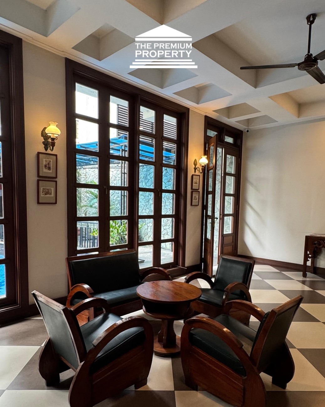 Dijual Rumah di Menteng, Ada Kolam Renang, Lokasi Strategis, Furnished