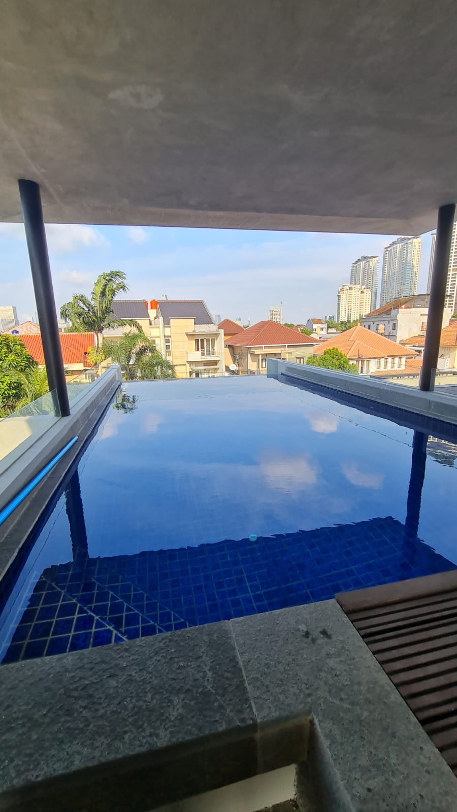 Rumah Brand New di Permata Hijau, 3,5 Lantai, Smart Home System, Dalam Town House