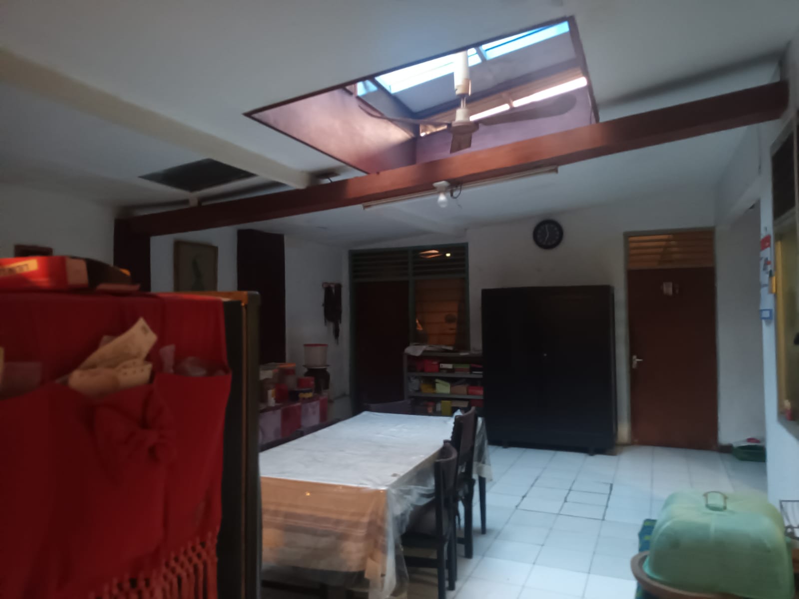 Dekat Permata Hijau! Rumah 250m² Cocok Jadi Kost, Ruko, atau Mini Market!