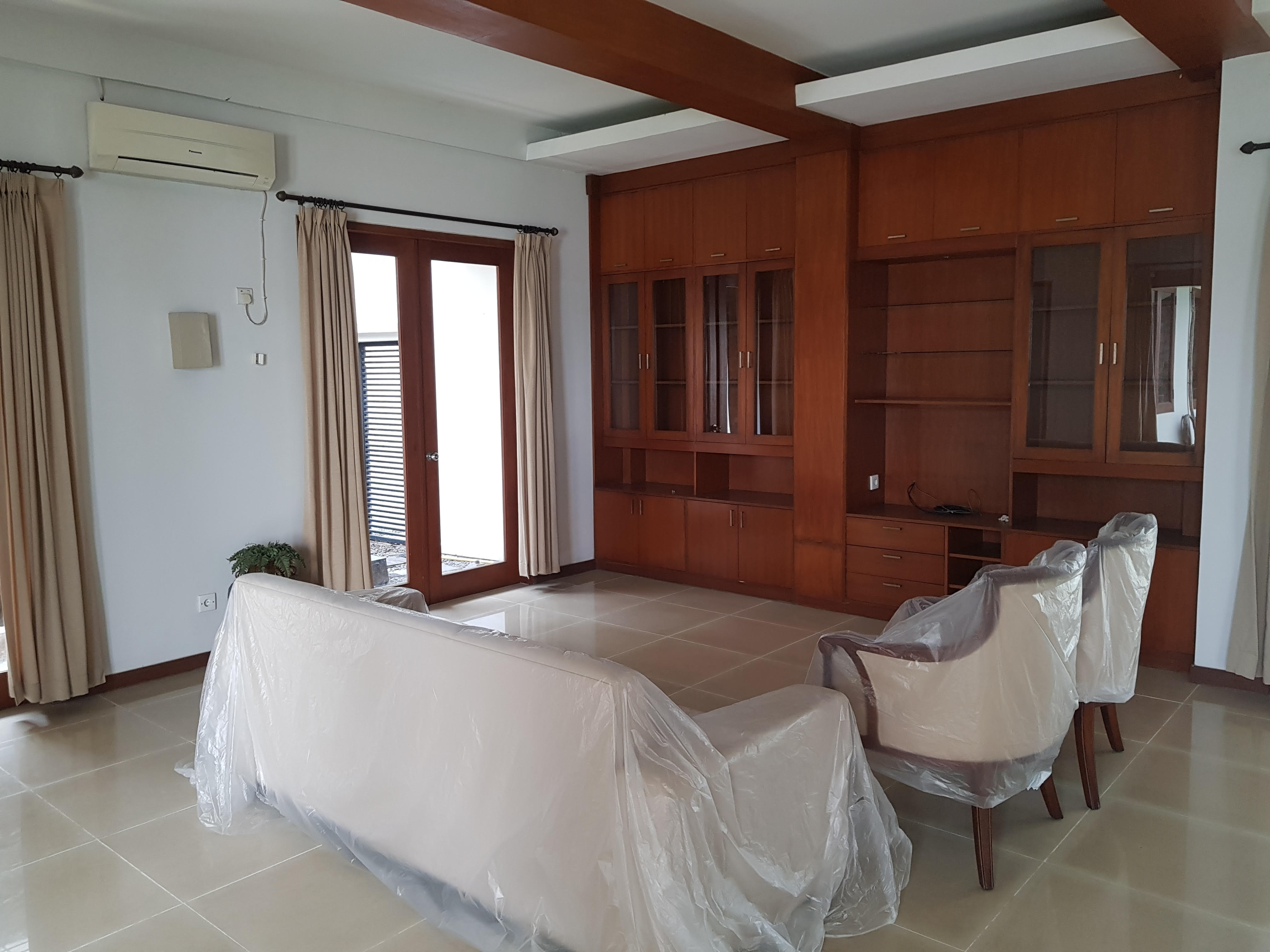 Rumah Nyaman Siap Huni di Lokasi Strategis Simprug Permata Hijau Kebayoran Baru