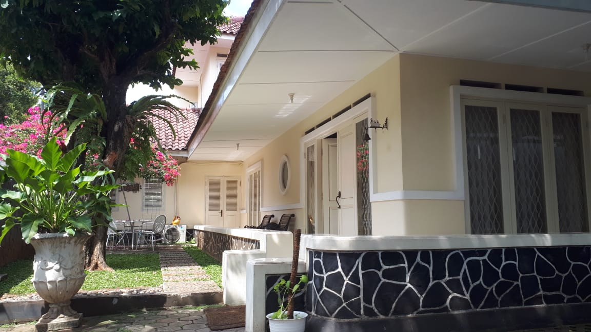 Rumah Dijual di Cilandak, 1,5 Lantai, Rapi dan Terawat