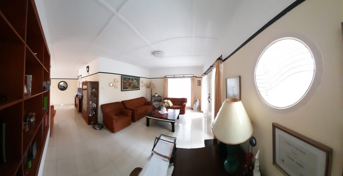 Rumah Dijual di Cilandak, 1,5 Lantai, Rapi dan Terawat