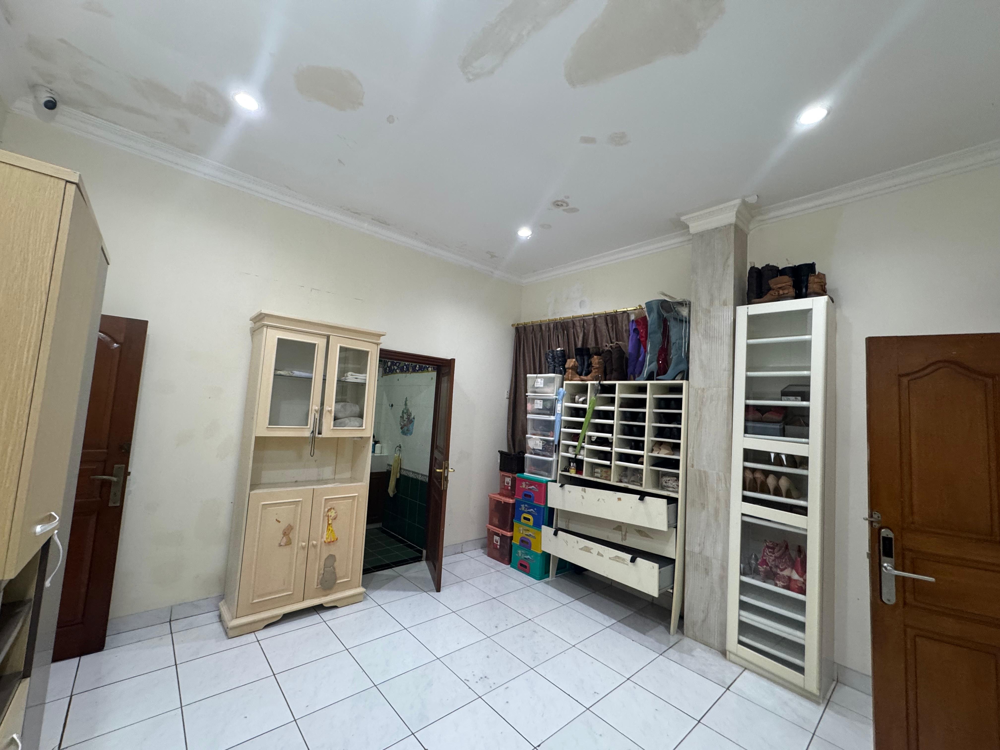 Rumah Lama di Pasar Minggu, Luas Tanah 597 m2