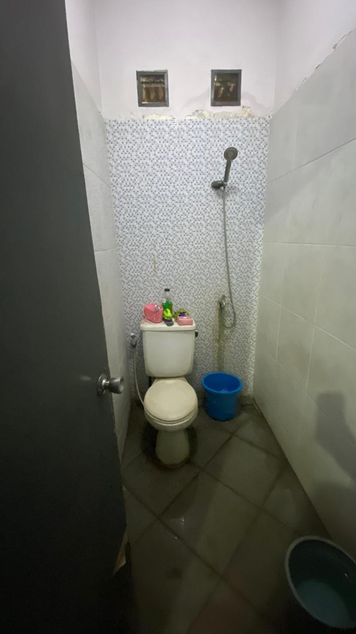 Rumah Hoek 2 Lantai di Graha Raya Bintaro, Ada Kolam Ikan Koi Bisa dirubah Jadi Kolam Renang