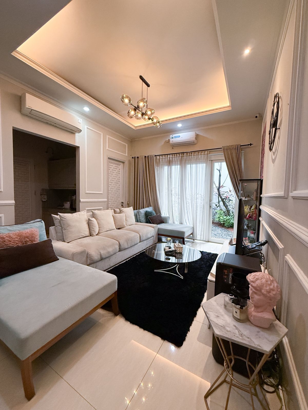 Rumah Dalam Komplek, Security 24 Jam, Furnished, Bebas Banjir
