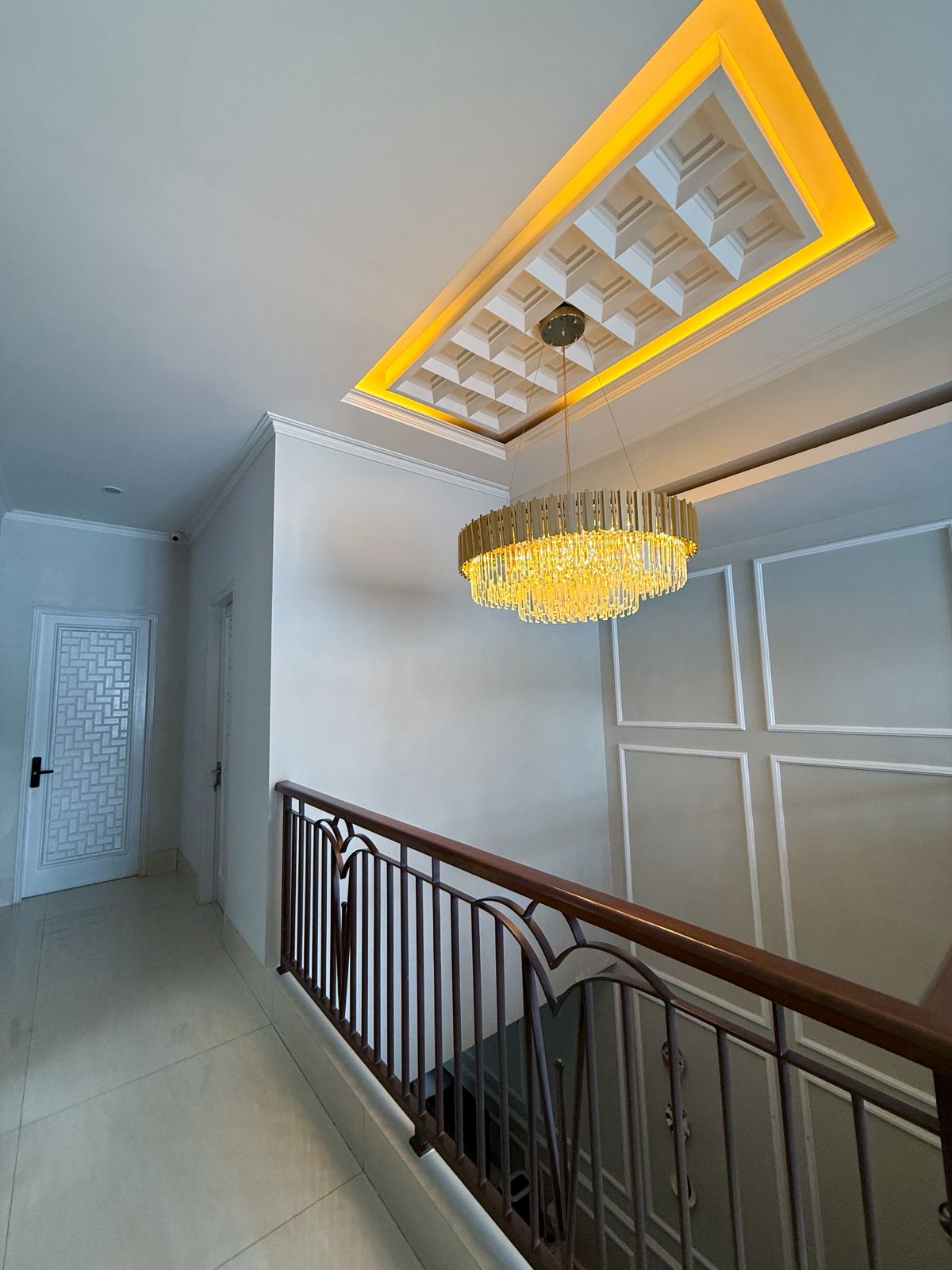 Rumah Dalam Komplek, Security 24 Jam, Furnished, Bebas Banjir