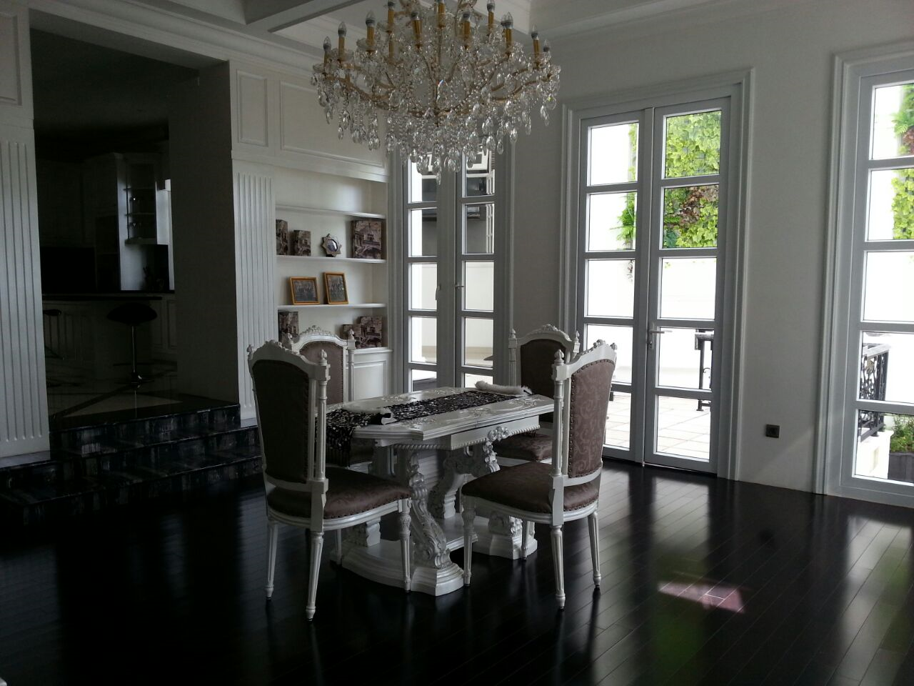 Dijual Rumah Mewah Fully Furnished, Lux, Marmer, Lokasi Cinere
