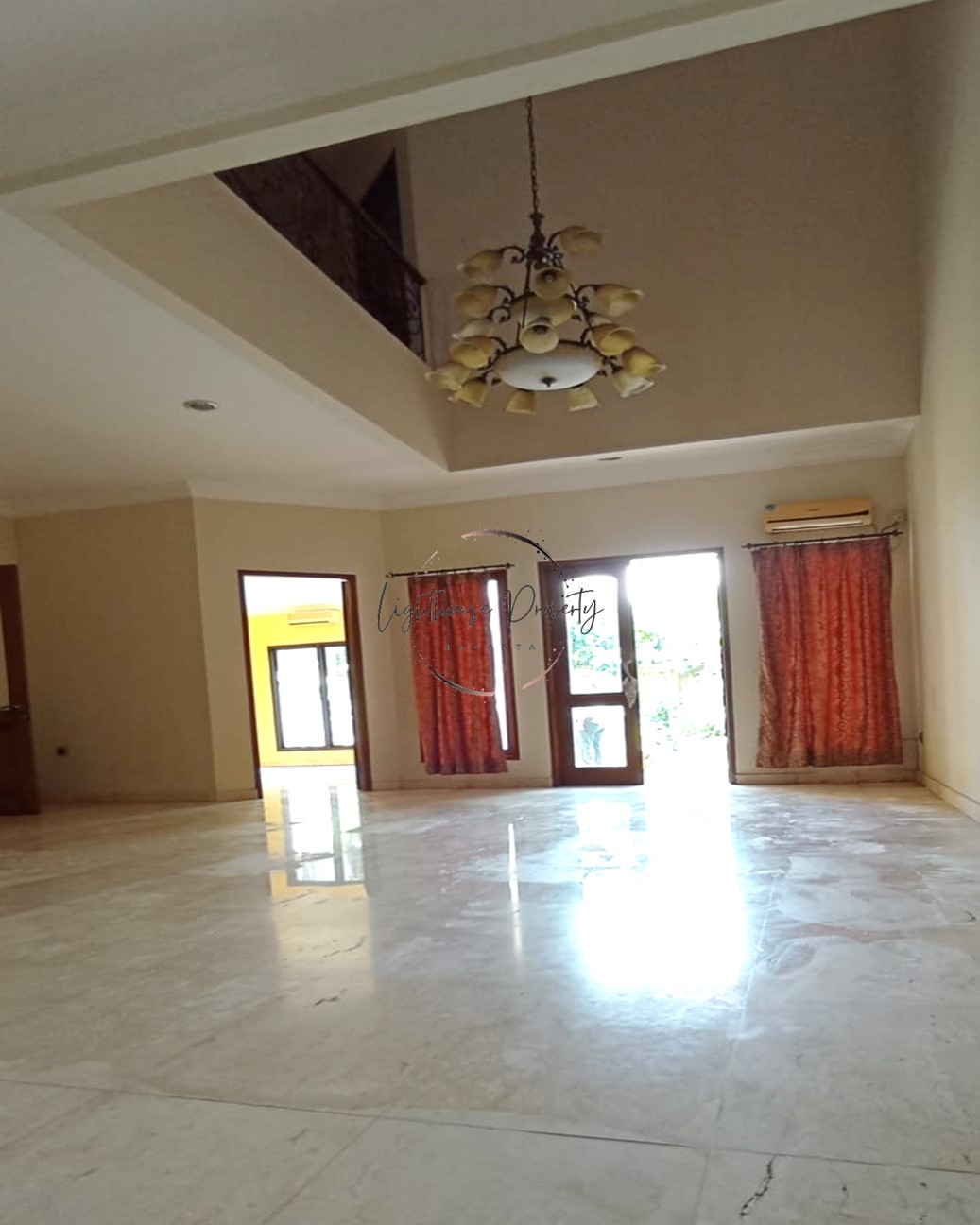 Rumah Dijual di Pejaten. Siap Huni