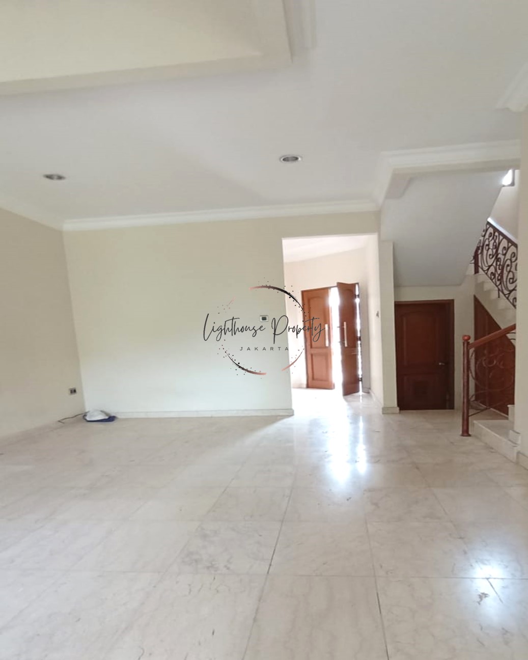 Rumah Dijual di Pejaten. Siap Huni