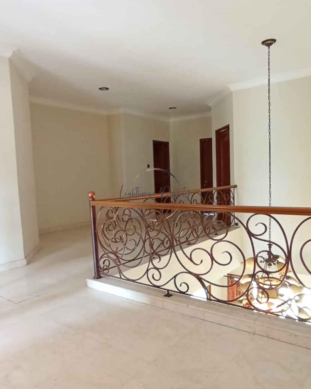 Rumah Dijual di Pejaten. Siap Huni