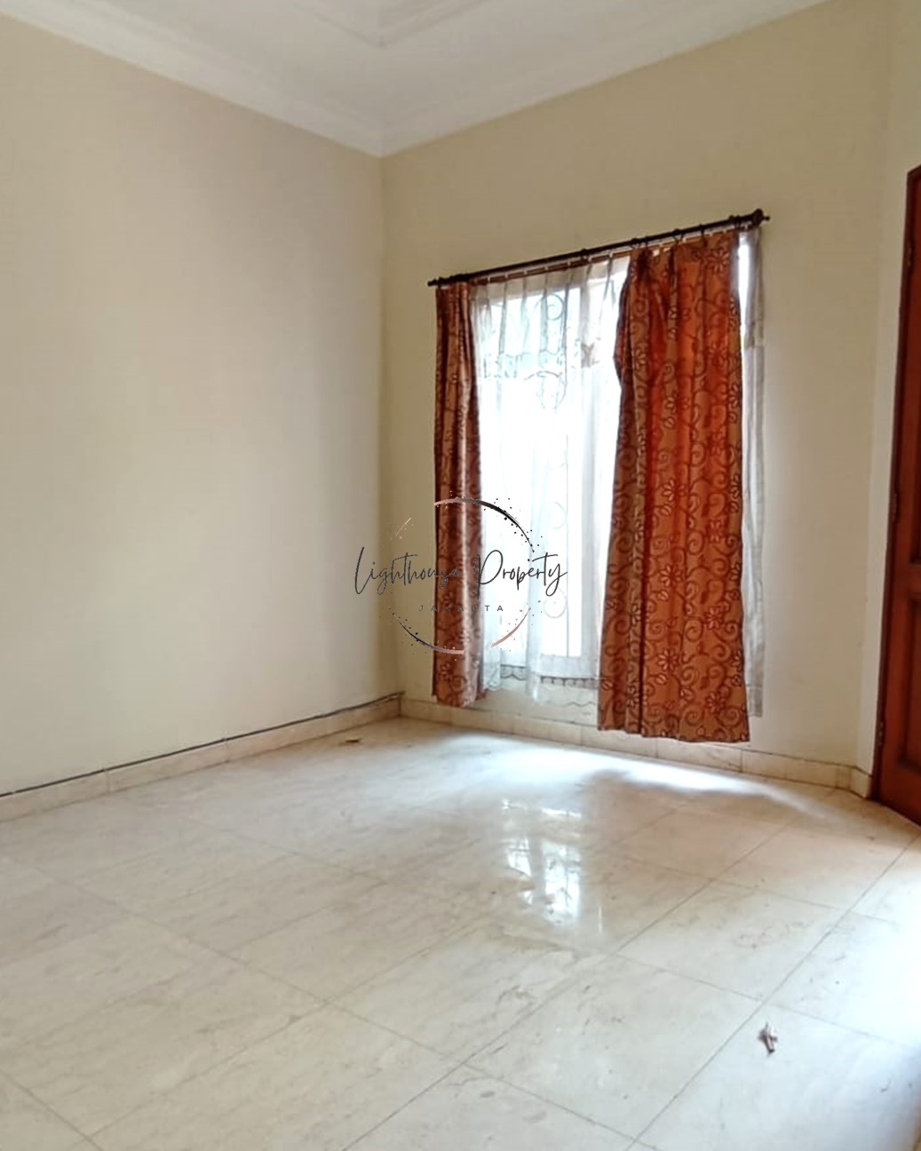 Rumah Dijual di Pejaten. Siap Huni