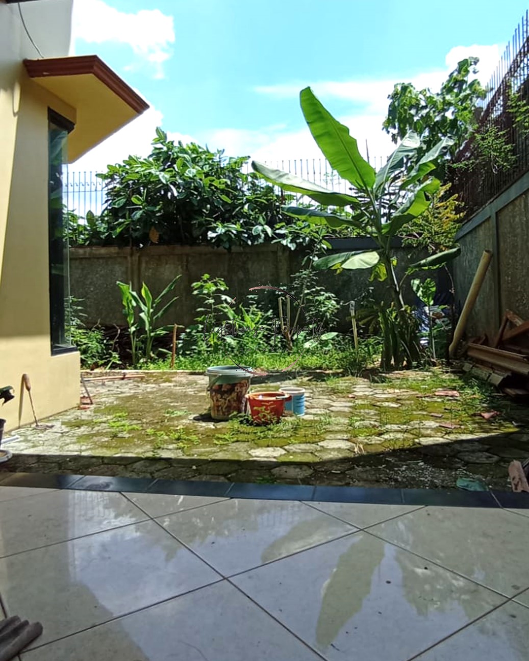 Rumah Dijual di Pejaten. Siap Huni