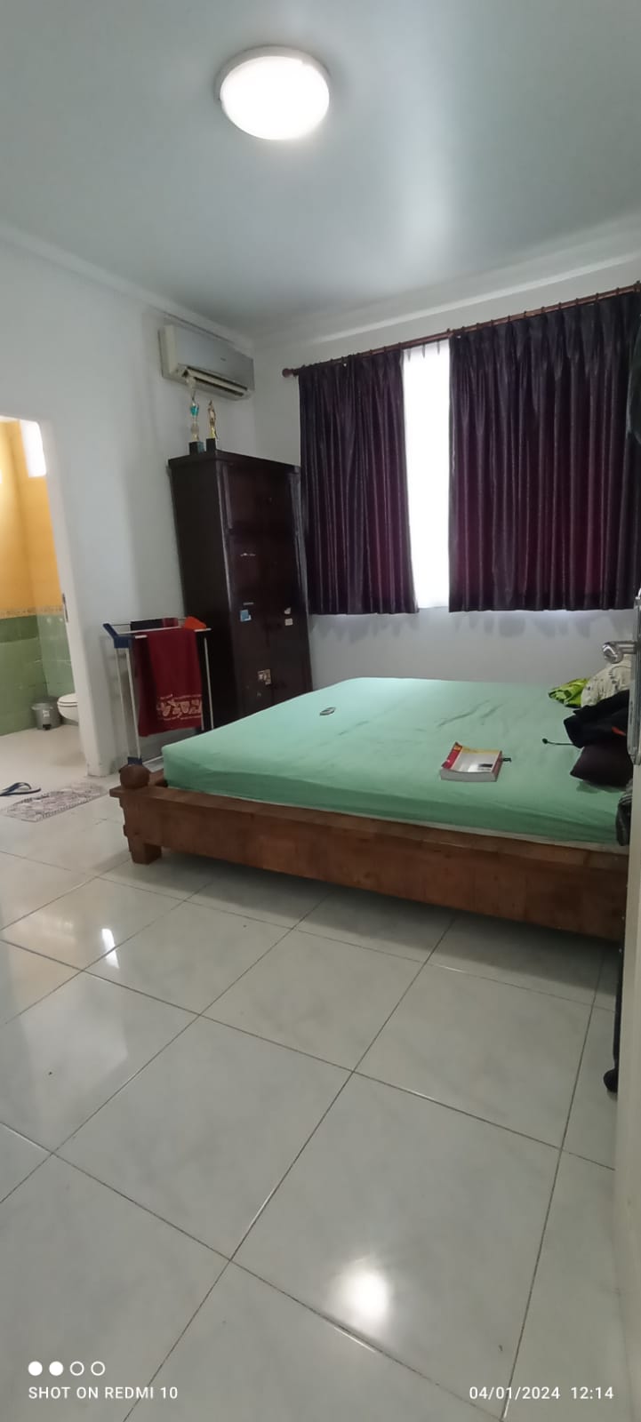 Dijual Rumah Huk 2 Lantai di Cirendeu, 5 Menit ke Pintu Tol Pondok Pinang, 100 m ke MRT